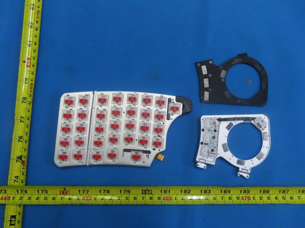 Half switch plate with Kailh low-profile switches and module bay ring frames (FCC exhibit)