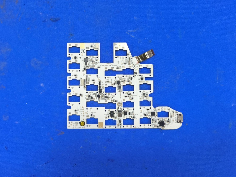Half mainboard V13, component side (FCC exhibit)